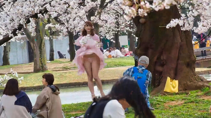 【Tertiary image】The cherry blossom viewing panchira image is too amazing 4th image