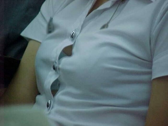 [Chest chiller] Amateur pulling cleavage voyeur that the crotch is likely to get heat stroke 16th image