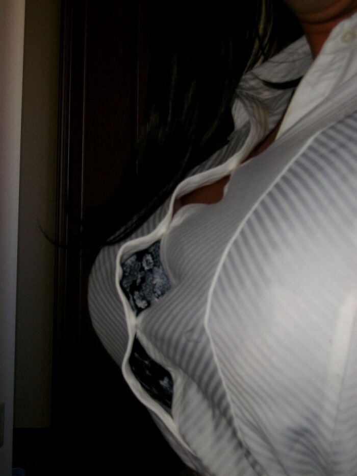 [Chest chiller] Amateur pulling cleavage voyeur that the crotch is likely to get heat stroke 20th image