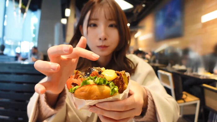 AV of eating around gonzo date with cute girlfriend 9th image