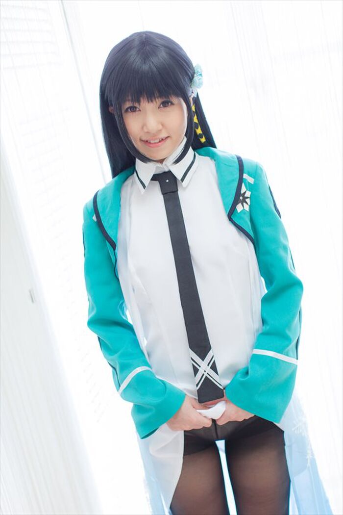 朝倉ことみ『魔法科高校の劣等生』司波深雪コスの黒スト引き破ってパンツ見たい 6th image