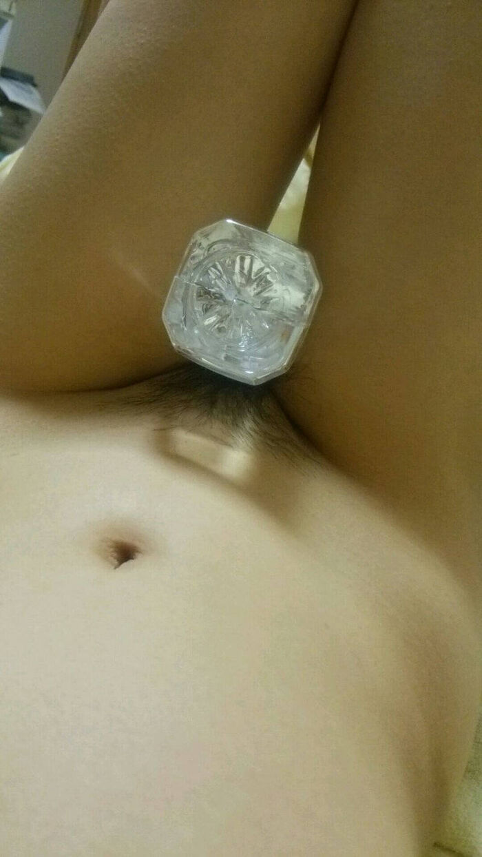 Erotic images that just hide 4th image