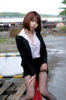 OL panchira image of black Strixu of erotic layer Higura Rin