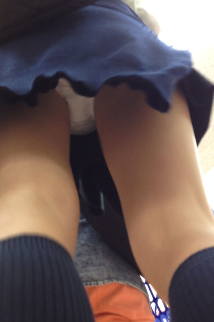 Image of worshipping pants from below as if you were a child 4th image