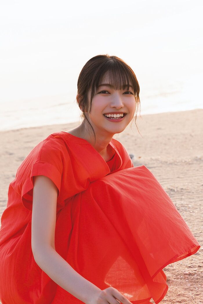 櫻坂46大園玲、ランジェリー姿の画像がセクシーすぎてガチでヤバいww1st写真集「半分光、半分影」の下着姿カットにファン衝撃！ 14th image