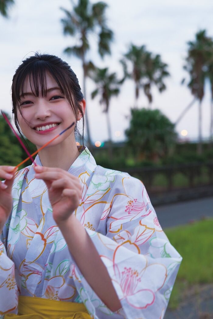 櫻坂46大園玲、ランジェリー姿の画像がセクシーすぎてガチでヤバいww1st写真集「半分光、半分影」の下着姿カットにファン衝撃！ 21th image