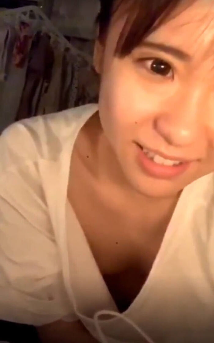 Erotic images of cute beautiful streamers 26th image