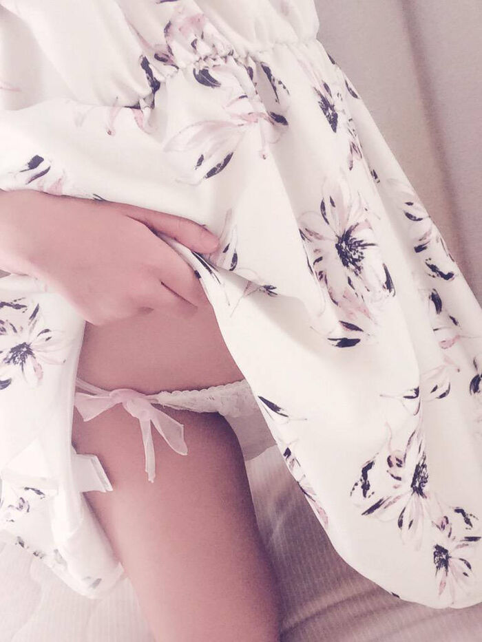 Selfie erotic image showing the inside of the skirt 13th image