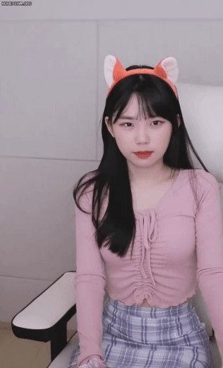 트위치스트리머 우정잉 댄스 움짤 모음2 2th image