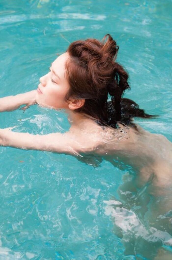 【画像】筧美和子ちゃん、ノーパンノーブラになってしまう 2th image