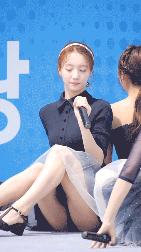 [Image] Korean idol, too ecchi w 4th image