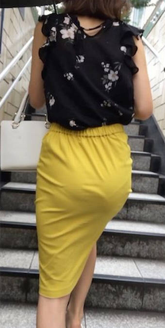 Erotic image of the buttocks with the panty line visible 18th image