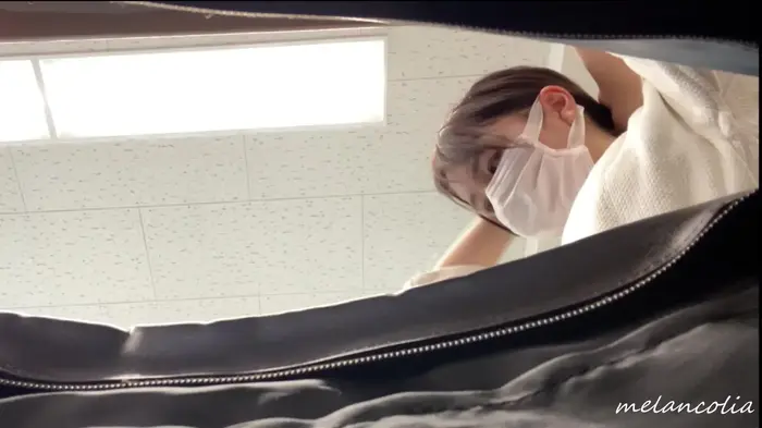 [eros1731 change of clothes voyeur] JK who changes pants in front of the camera and changes into kendo clothes in the classroom where raw buttocks and dicks are photographed 11th image