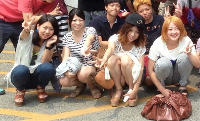 There is a group photo zoom where you can enjoy looking for panchira! 10th image