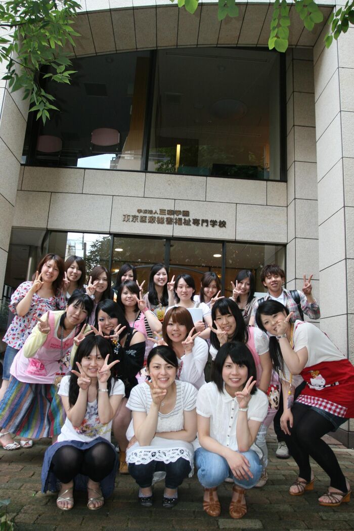 There is a group photo zoom where you can enjoy looking for panchira! 2th image