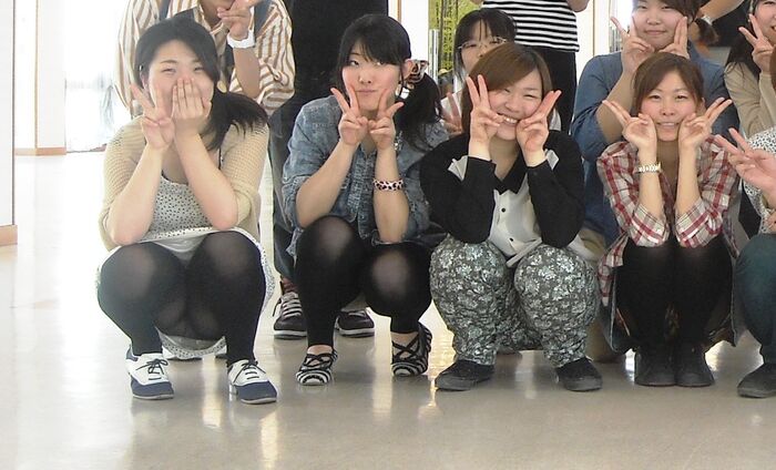 There is a group photo zoom where you can enjoy looking for panchira! 8th image