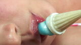 [Runa Mizuki 4] An image video that enjoys the candy that is held on the erotic lips of Purun Purun as a pseudo-with a close-up of the mouth
