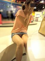 Girls who get panchira very easily ... Panchira erotic image of a natural daughter who is not aware that she is being watched