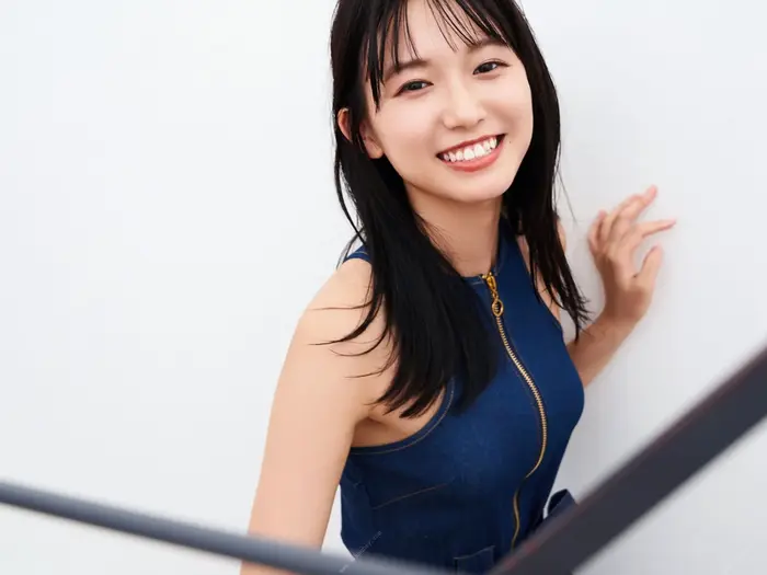 [Shida Oto 10] Image 10 of a 23-year-old who graduated from university and admires a transparent E-cup bikini with erotic eyes 47th image