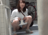 The girls' emergency... Voyeur of women who are attacked by the urge to urinate outdoors and pee in secret! Super excited outdoor GIF image