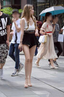 Gaps in the shorts! Pants is Konnichiha is doing wwwwwwwwww