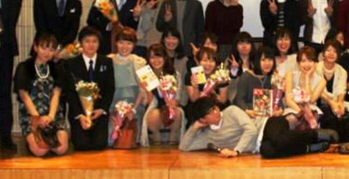 It's defo to play panchira at a party wwwwwwww 3th image