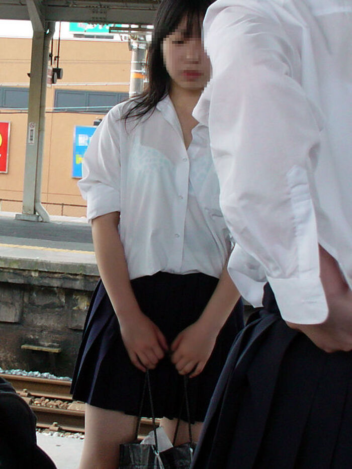 The bra that you can see through is sexy... Erotic images taken in the city that get excited by an amateur's sexy sheer bra 15th image