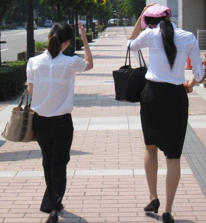 The bra that you can see through is sexy... Erotic images taken in the city that get excited by an amateur's sexy sheer bra 34th image