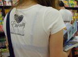 至近距離で見る透けブラが凄い色っぽい…女の熟れた色香にくらくらしちゃう街撮りされた透けブラエロ画像