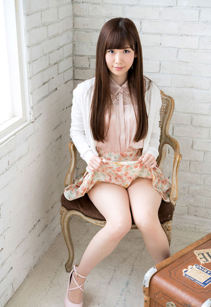 Erotic images of Tsumugi Akari and Hina Kojima alike AV actresses 6th image