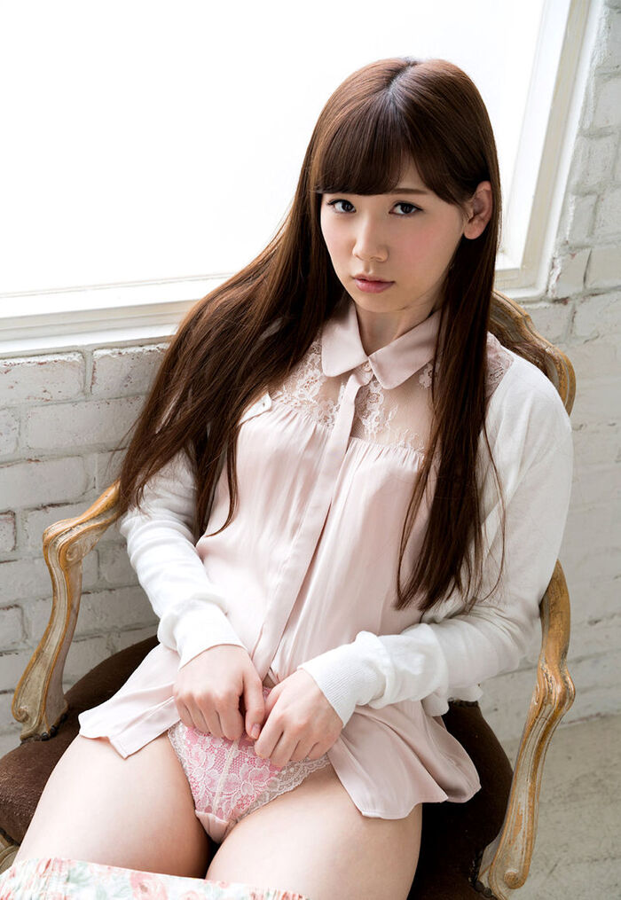 Erotic images of Tsumugi Akari and Hina Kojima alike AV actresses 8th image