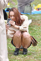 【*Panty Shot*】It was worth buying a super telephoto lens with a bonus effort to take a panchira wwwwww