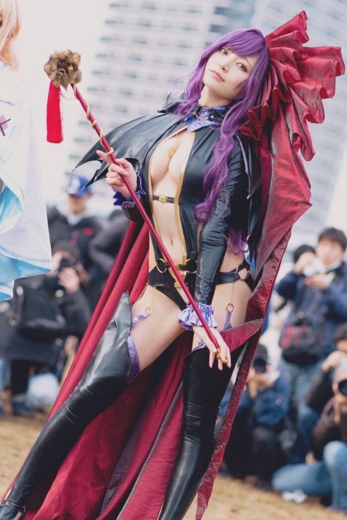 - Full of lascivious! Image of a cosplayer showing off a crazy cosplay at the Comiket venue 17th image