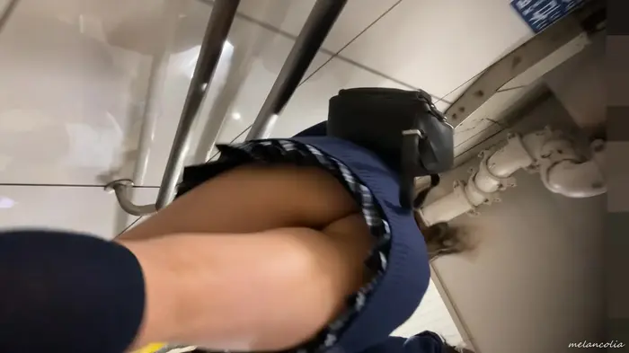 [upskirrt899 upside-down shooting JK] Pre-pri's buttocks are fully visible T-back wearing cool feeling miniskirt JK 17th image