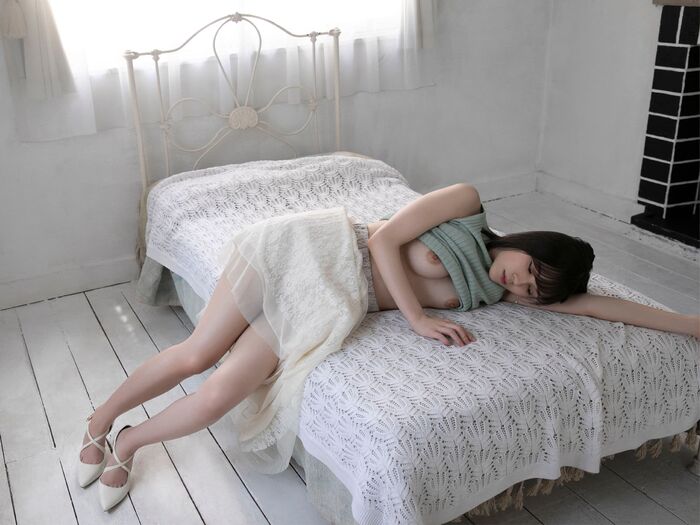 [Remu Suzumori 7] Hair nude image of a slender fair-skinned beauty with an erotic F cup wonderful breasts in a transparent look 9th image