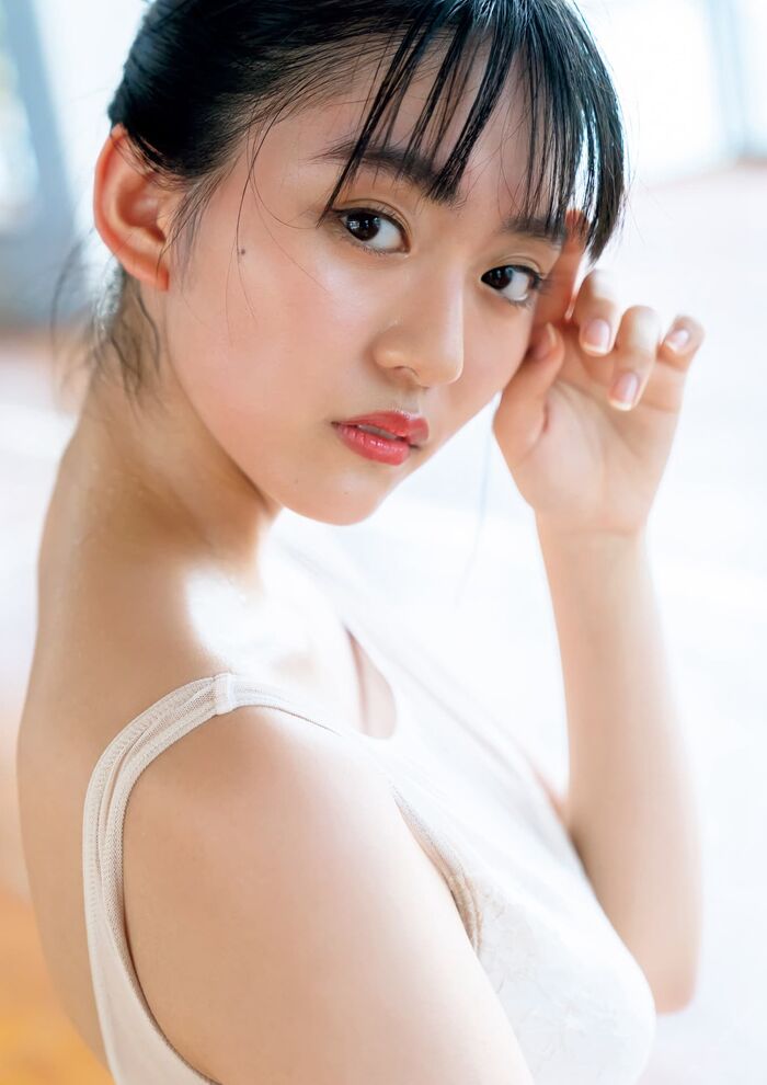 [Luna Toyoda 2] A photo collection image of the bewitching 19-year-old JD who is currently 19 years old with an erotic E-cup superb body that won the Miss Maga 2019 Grand Prix 24th image