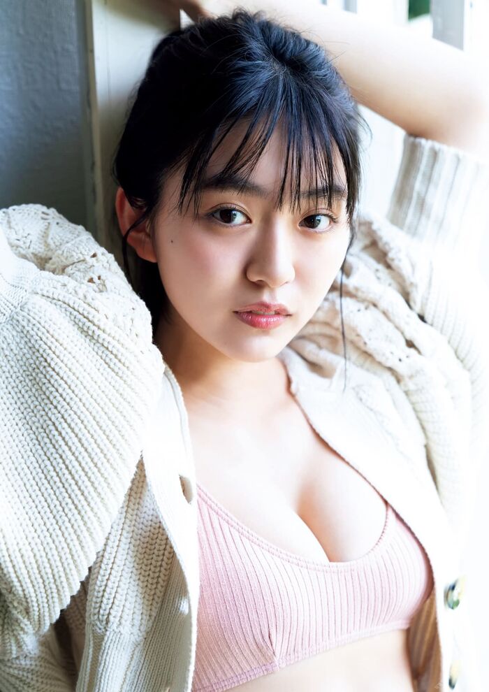[Luna Toyoda 2] A photo collection image of the bewitching 19-year-old JD who is currently 19 years old with an erotic E-cup superb body that won the Miss Maga 2019 Grand Prix 76th image