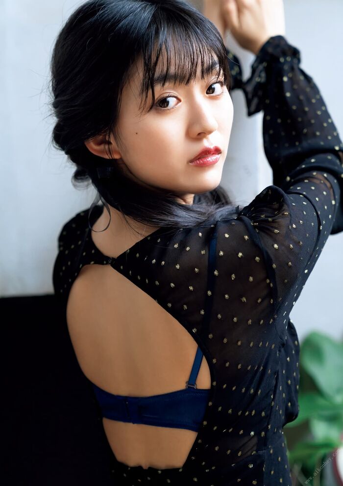 [Luna Toyoda 2] A photo collection image of the bewitching 19-year-old JD who is currently 19 years old with an erotic E-cup superb body that won the Miss Maga 2019 Grand Prix 86th image
