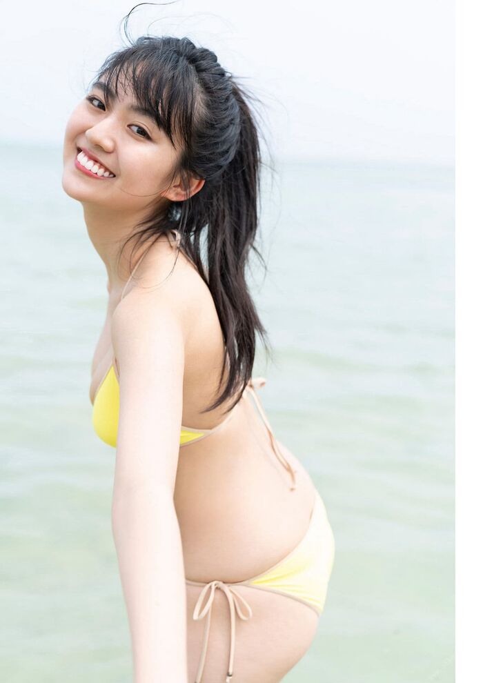 [Luna Toyoda 2] A photo collection image of the bewitching 19-year-old JD who is currently 19 years old with an erotic E-cup superb body that won the Miss Maga 2019 Grand Prix 98th image