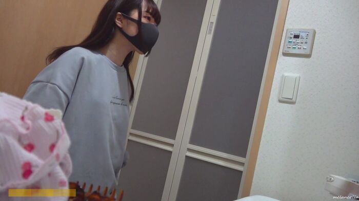 [eros1164 dressing room voyeur] A beautiful young girl who is using a private lodging where her A-cup small breasts and small nipples are taken in the dressing room 3th image