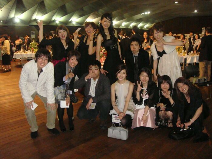 I'm sure everyone is smiling and having fun w panchira, but wwwwwwwwwwwwwww 6th image