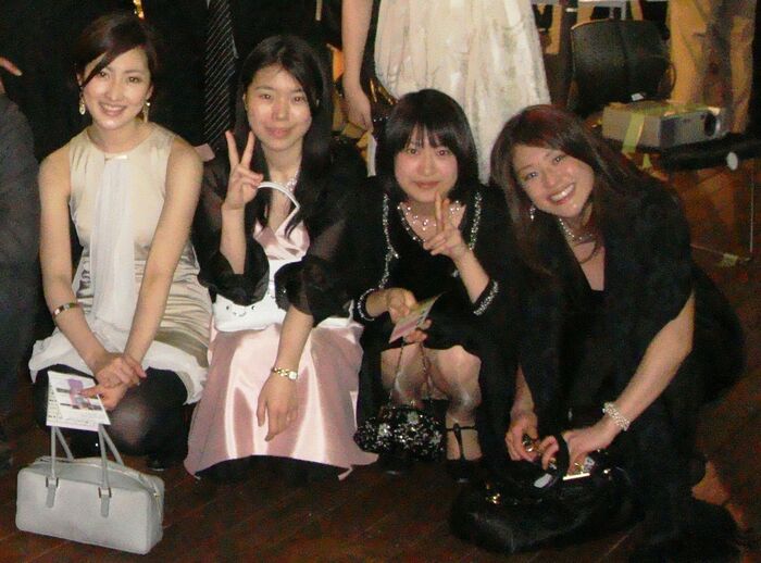 I'm sure everyone is smiling and having fun w panchira, but wwwwwwwwwwwwwww 7th image