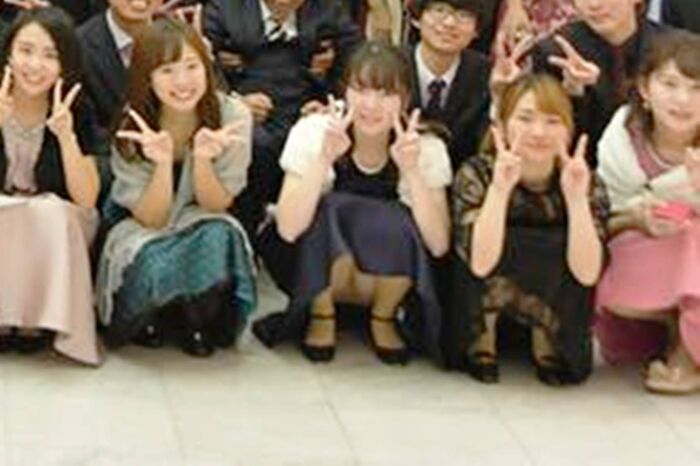 I'm sure everyone is smiling and having fun w panchira, but wwwwwwwwwwwwwww 9th image
