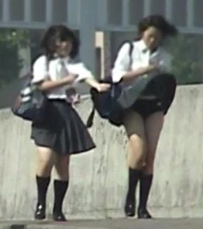 Burtila image! JK that takes measures against panchira with peace of mind even if the skirt is turned up 10th image