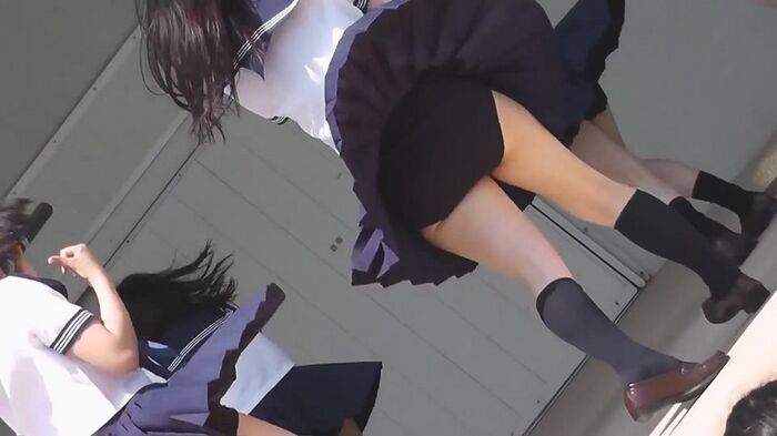 Burtila image! JK that takes measures against panchira with peace of mind even if the skirt is turned up 15th image
