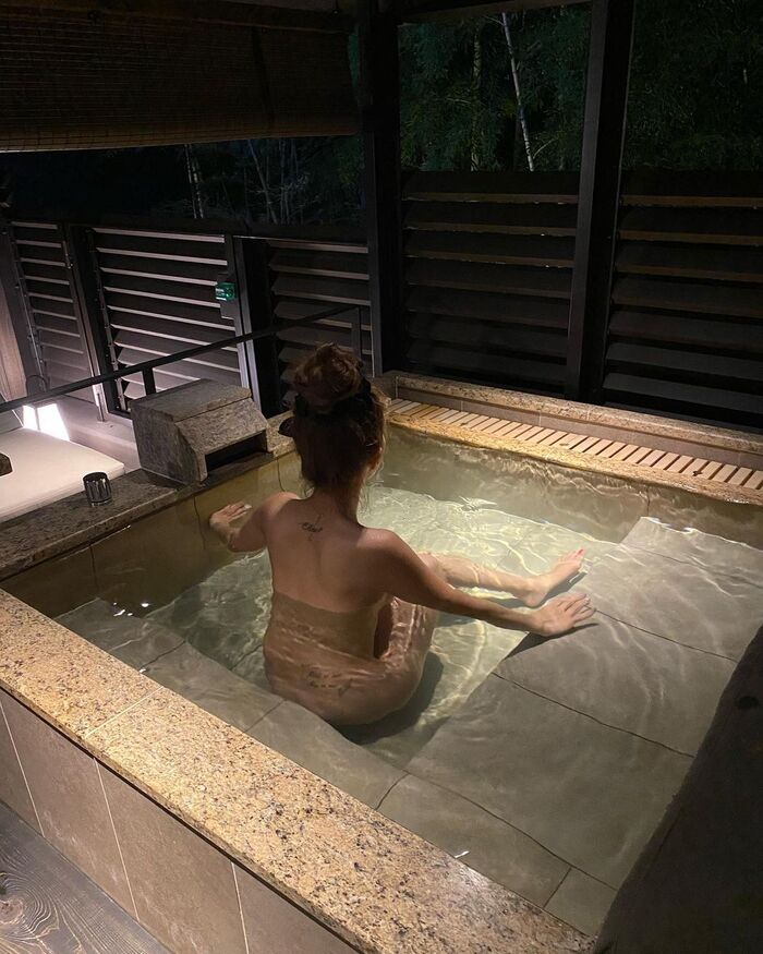 Insta curse to expose to bathing for follower earning wwww 5th image