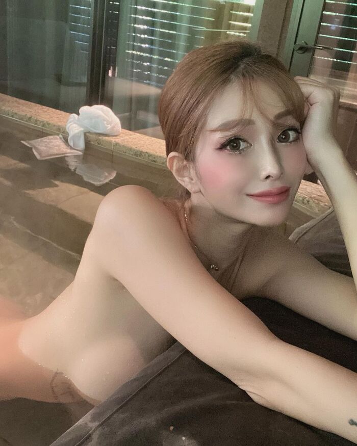 Insta curse to expose to bathing for follower earning wwww 6th image