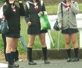 [City shooting Jk] A high school student who goes to school with his thighs exposed to the limit ... I wonder how many of these people are open to the old man with support ● www