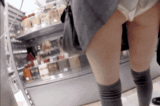 【パンチラGIF】パンチラにいい所永遠ループのGIFで堪能する