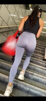 - Erotic warning of tight leggings is being issued!